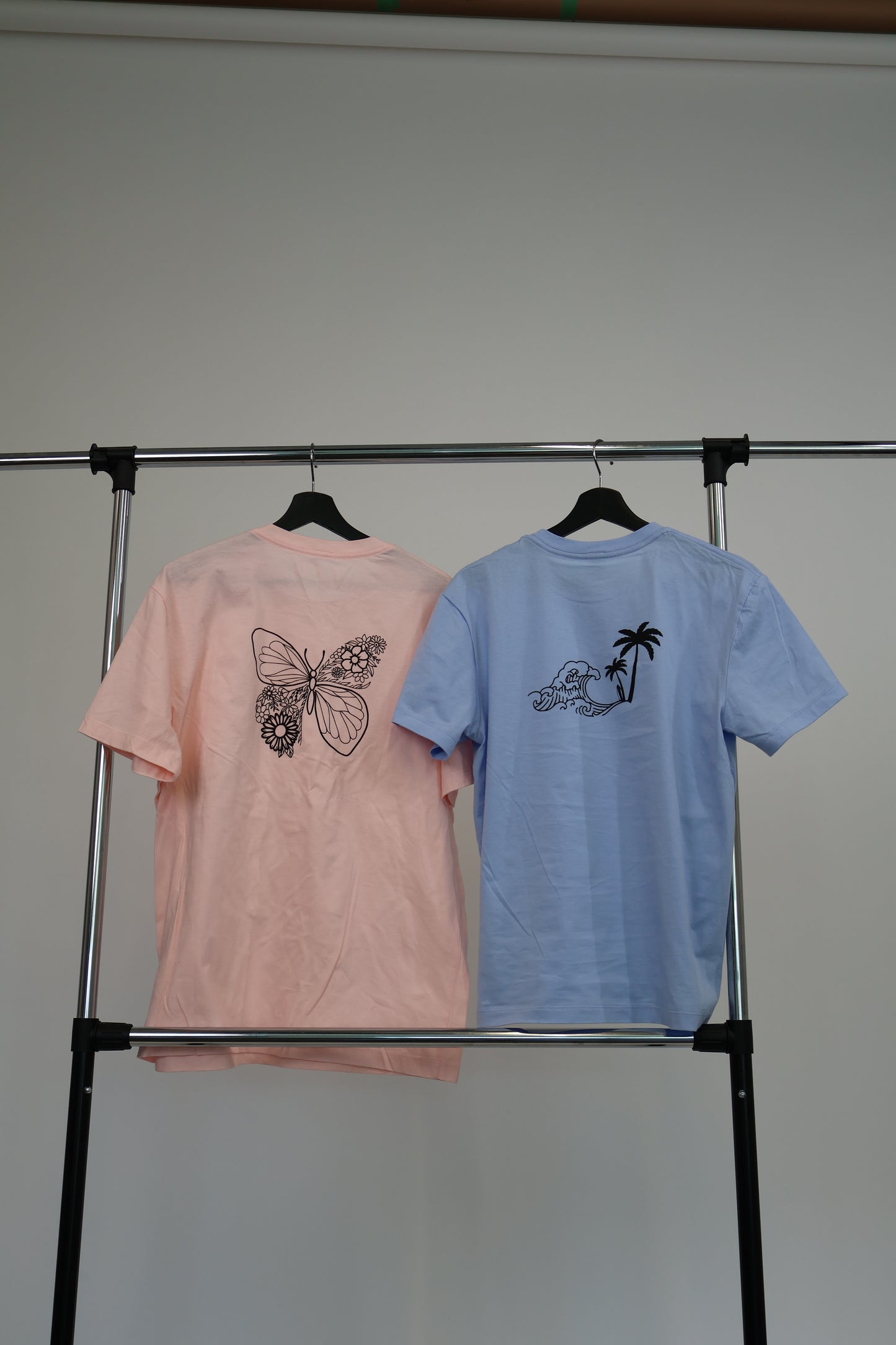 Elevate Graphic T-Shirt - Pink